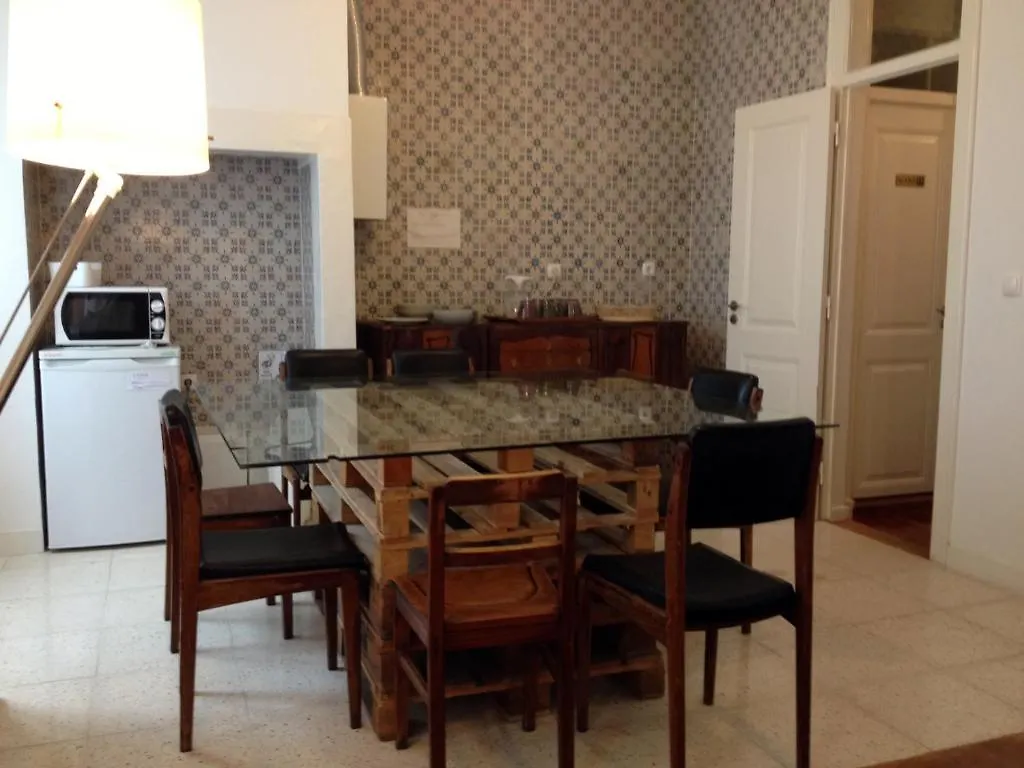 Largo Residencias Guest House Lisbon 0*,